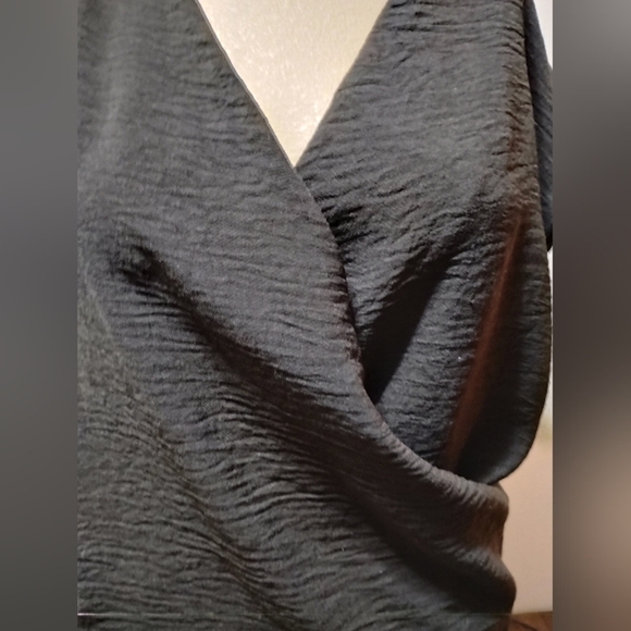 ZARA | Black Draped Drop V Crossed Wrap Short Sleeve Top | Size Medium - Picture 4 of 5